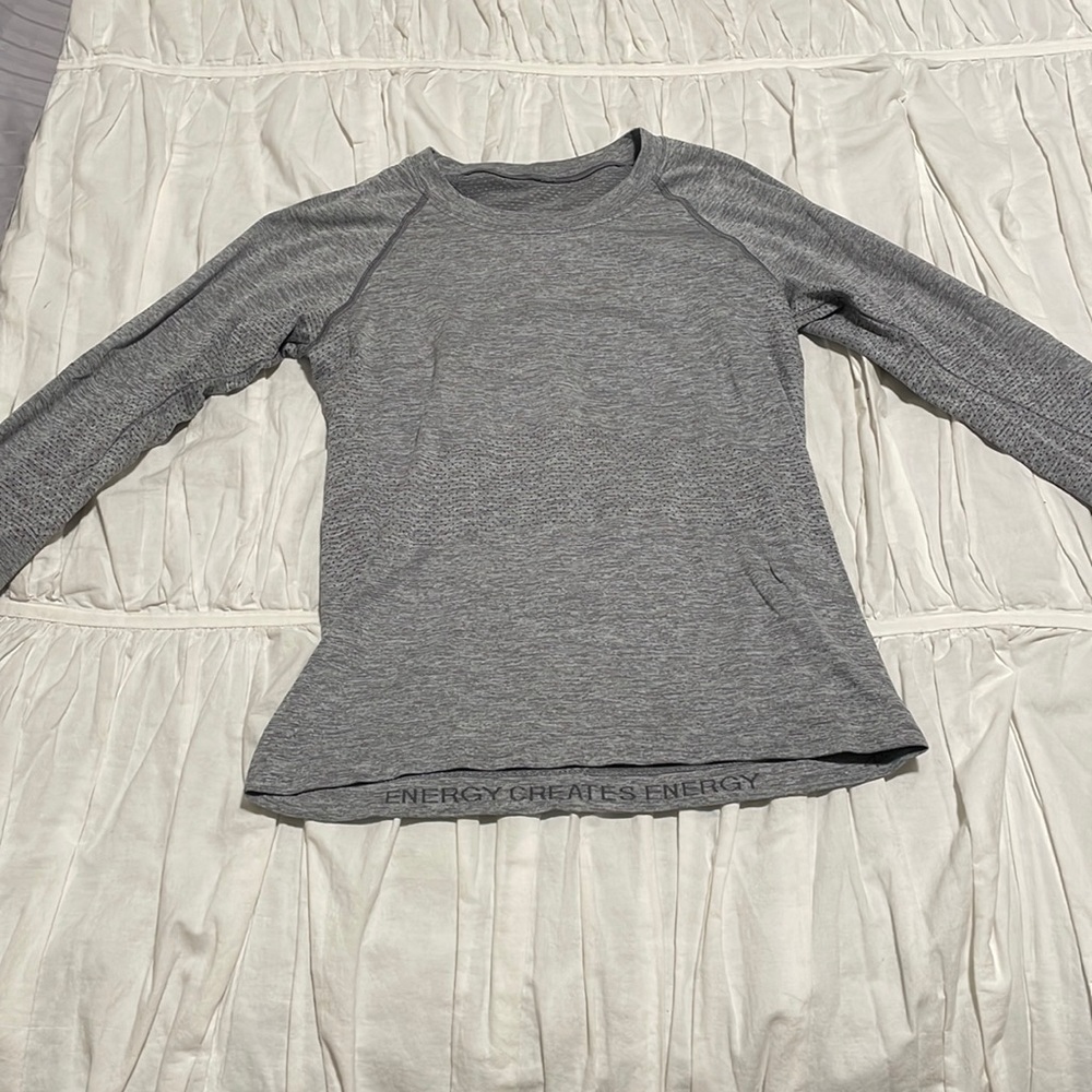 lululemon Swiftly Tech Long-Sleeve Shirt 2.0
Race Length